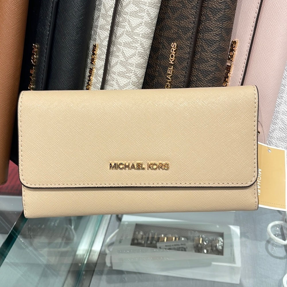 MICHAEL KORS JET SET TRAVEL LARGE TRIFOLD WALLET BUFF COLOR